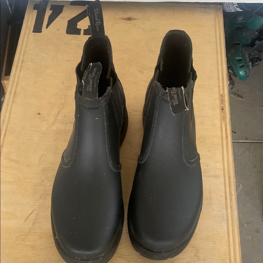 Men's Black Boots Wind River Size 10